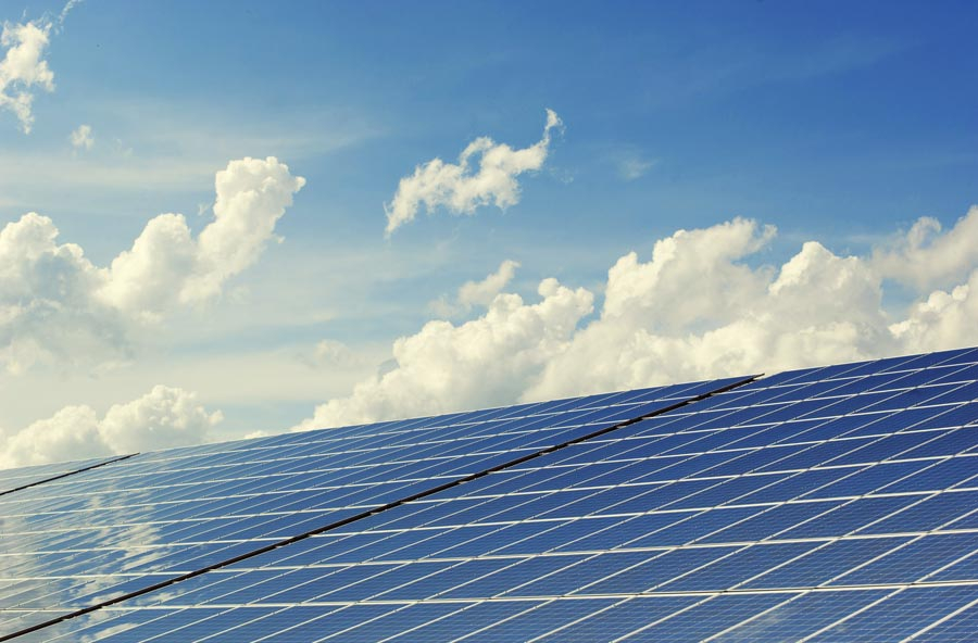 Placas de energía solar fotovoltaica.